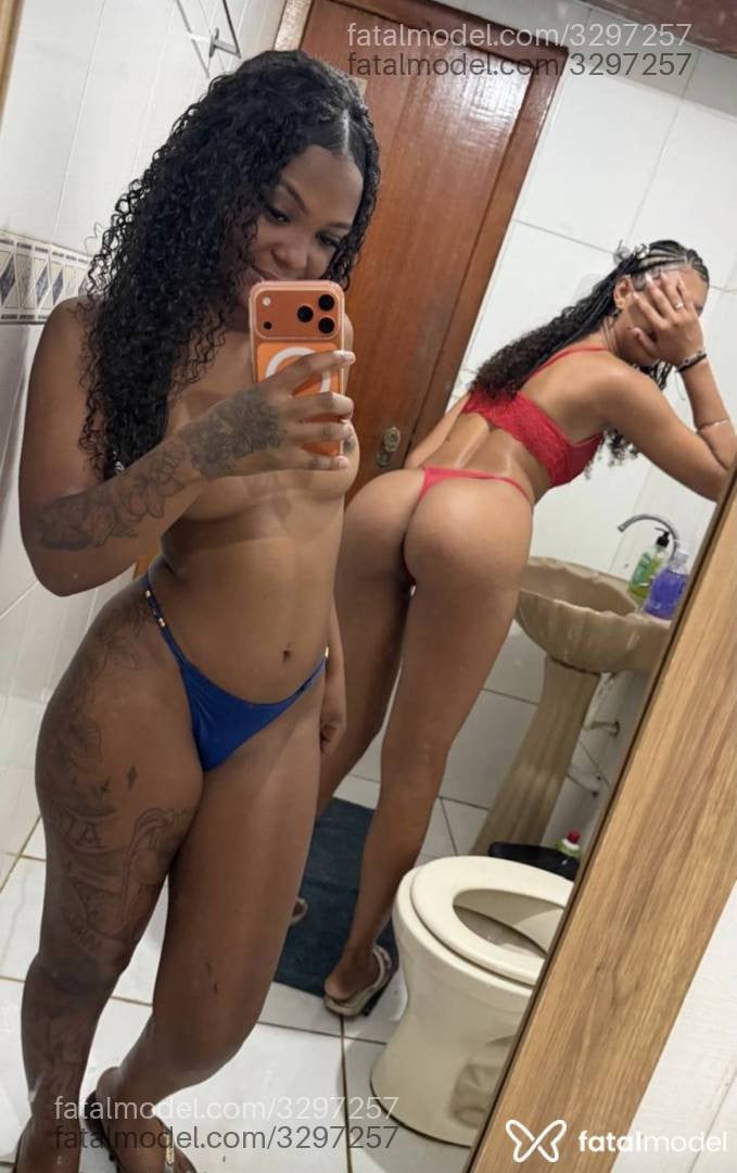 Acompanhante mulher morena (o) de olhos pretos - Ester