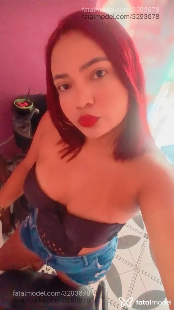 Acompanhante mulher ruiva (o) de olhos castanhos - Priscila