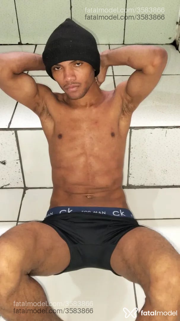 Acompanhante homem morena (o) de olhos pretos - Francyzs