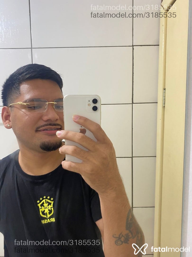 Acompanhante homem morena (o) de olhos pretos - Yuri Martins