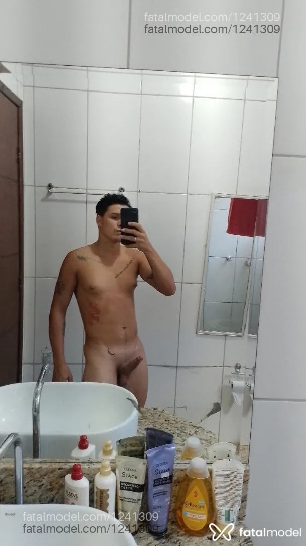 Acompanhante homem morena (o) de olhos castanhos - Juan Miguel