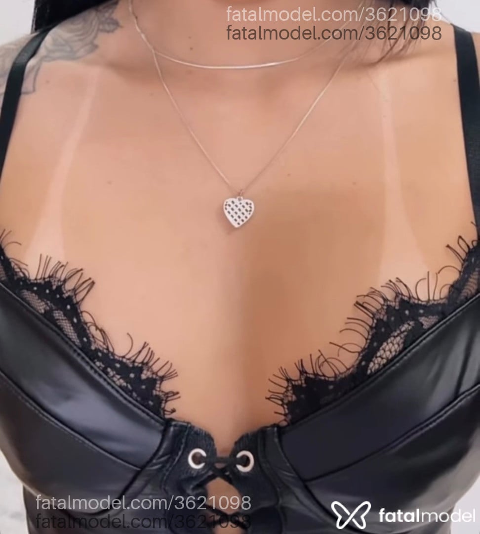Acompanhante mulher morena (o) de olhos castanhos - Luiza Alencar