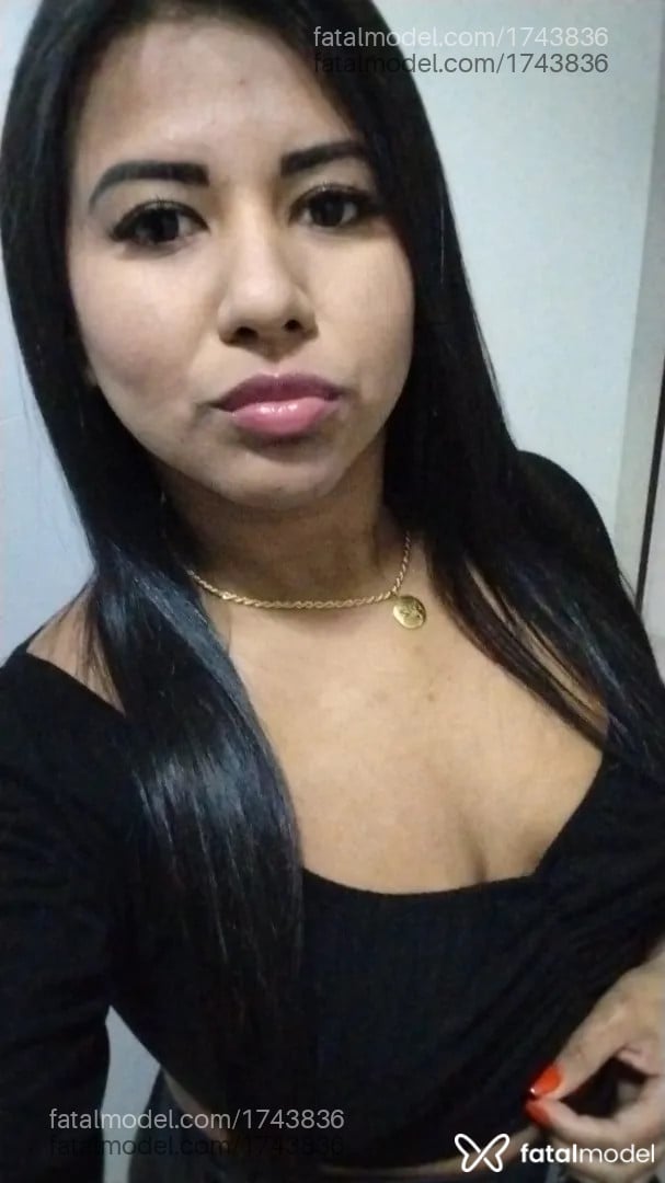 Acompanhante mulher morena (o) de olhos pretos - Ana