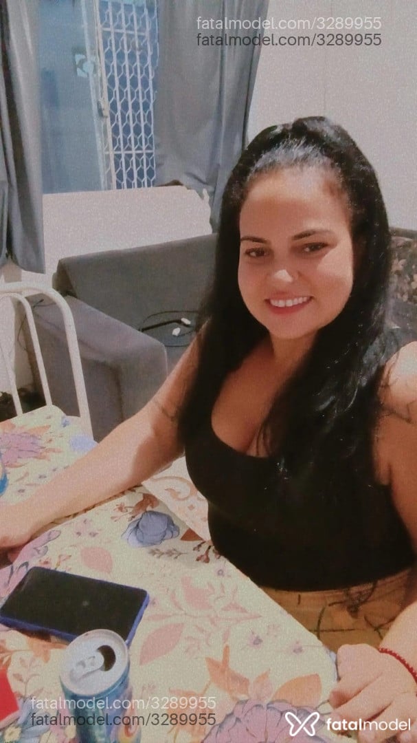 Acompanhante mulher morena (o) de olhos castanhos - Brenda