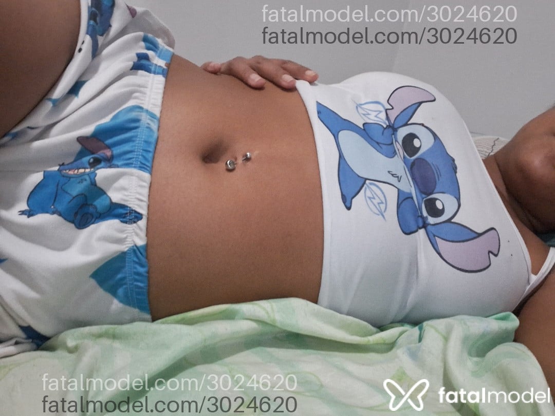 Acompanhante mulher com cabelo castanho de olhos pretos - Bruna