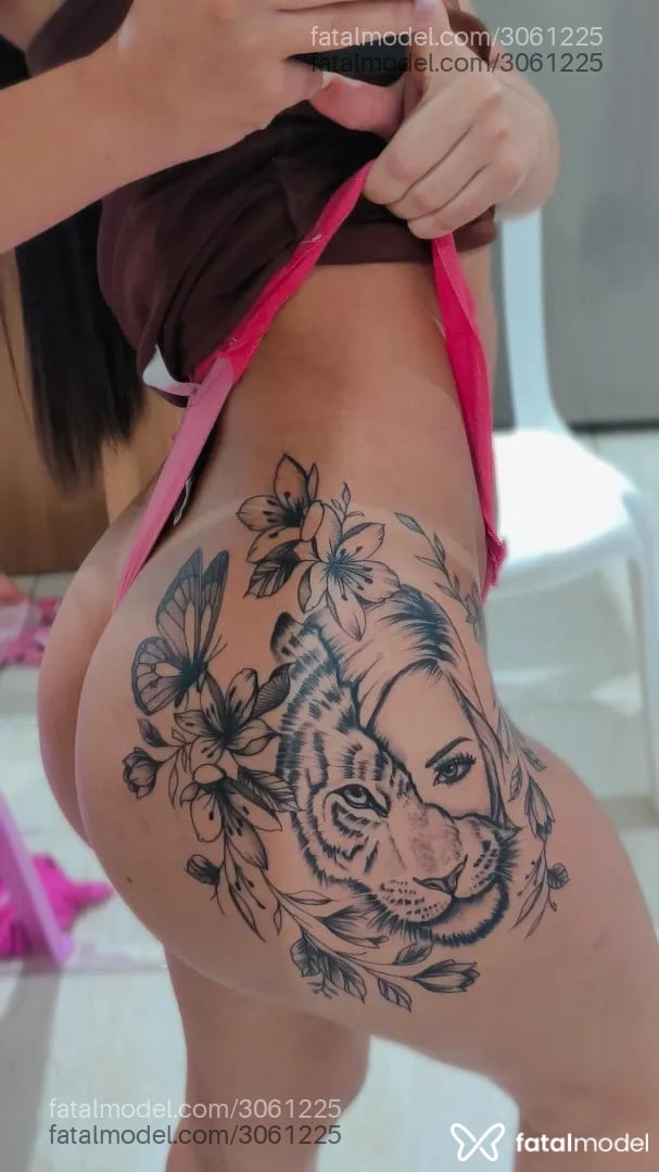 Acompanhante mulher com cabelo castanho de olhos castanhos - Ana