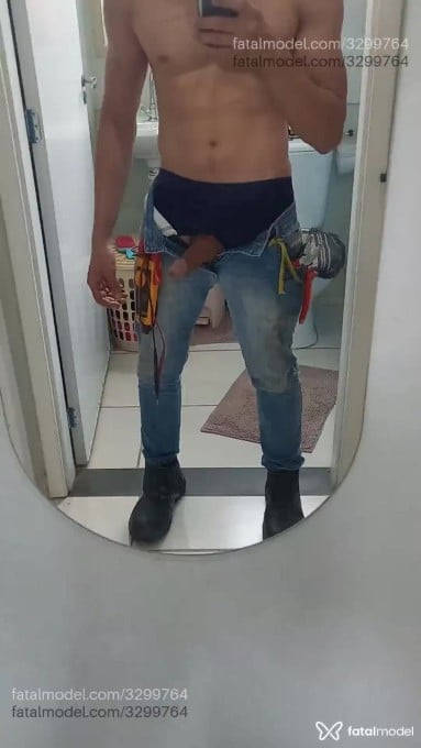 Acompanhante homem com cabelo castanho de olhos castanhos em Barretos Acompanhante homem com cabelo castanho de olhos castanhos em Barretos - Ricardo