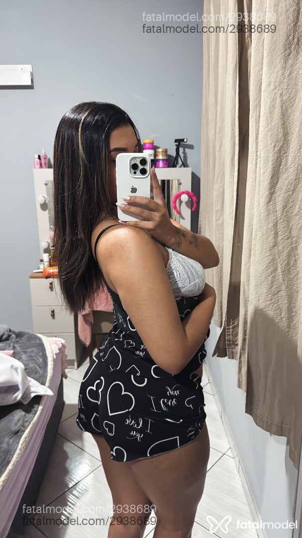 Acompanhante mulher morena (o) de olhos castanhos - Luísa Andrade
