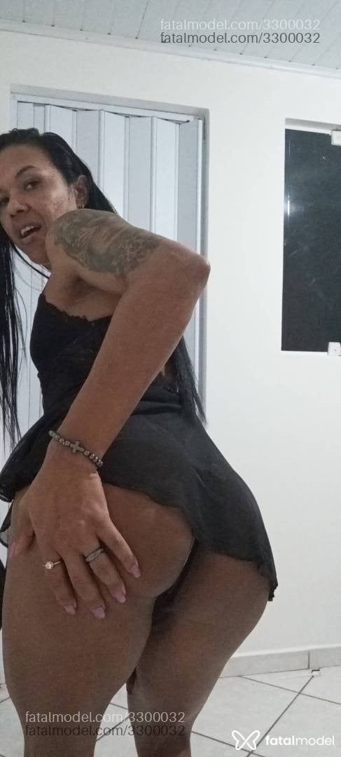 Acompanhante mulher morena (o) de olhos castanhos - Thaly Parado