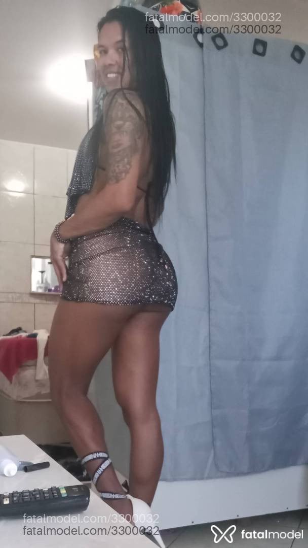 Acompanhante mulher morena (o) de olhos castanhos - Thaly Parado