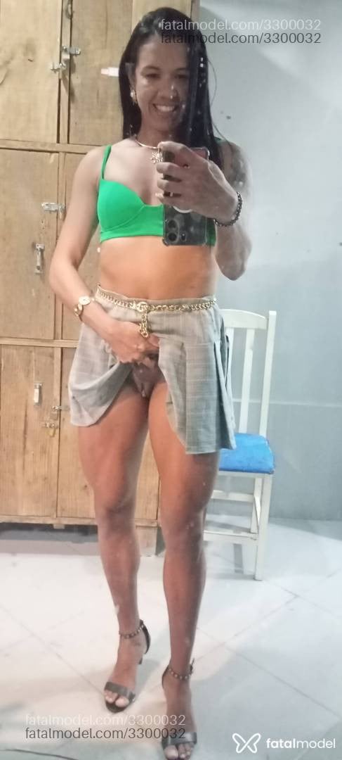 Acompanhante mulher morena (o) de olhos castanhos - Thaly Parado
