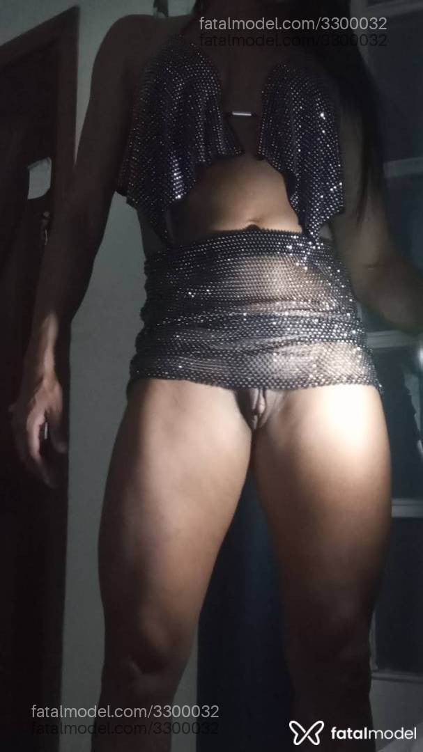 Acompanhante mulher morena (o) de olhos castanhos - Thaly Parado