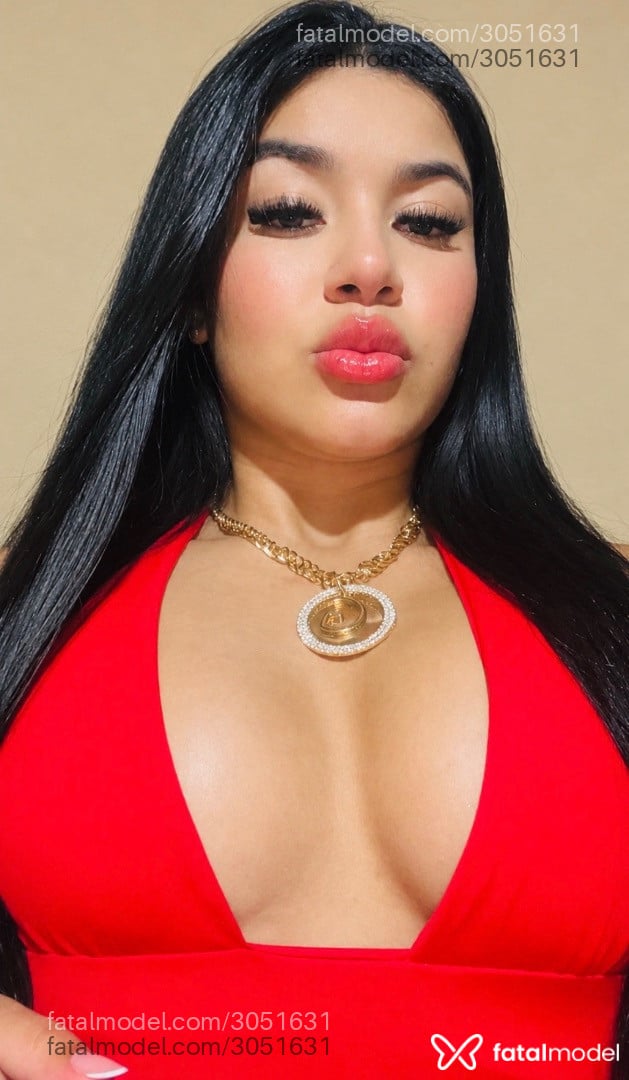 Acompanhante mulher com cabelo castanho de olhos castanhos - Luísa Santos