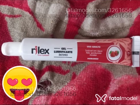 Acompanhante mulher loira (o) de olhos castanhos - Alana