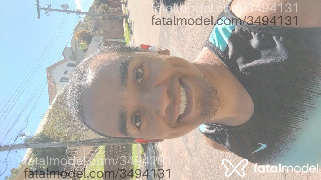 Acompanhante homem morena (o) de olhos pretos - Fernando