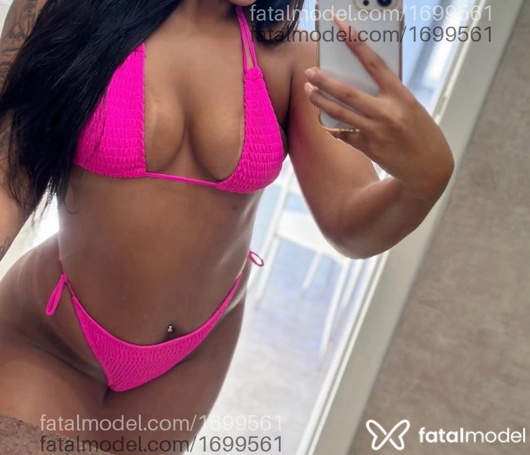 Acompanhante mulher com cabelo castanho de olhos castanhos - Samara