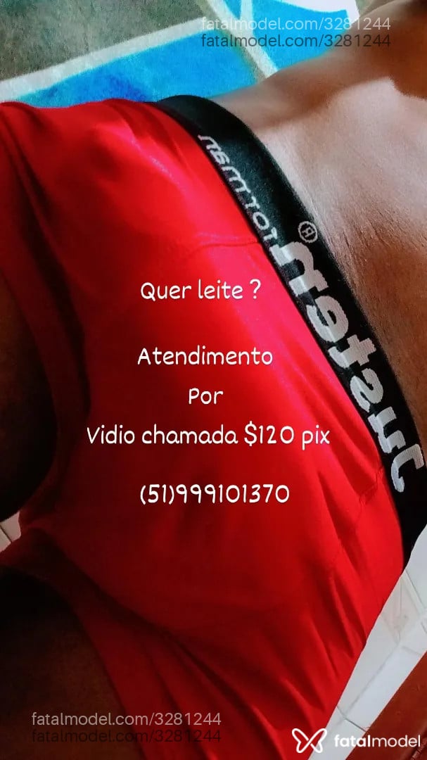 Acompanhante homem morena (o) de olhos castanhos - Oliver