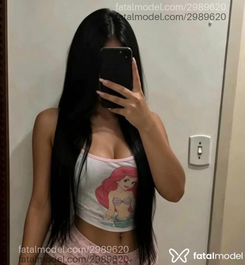 Acompanhante mulher morena (o) de olhos castanhos - Jade Ibrahim