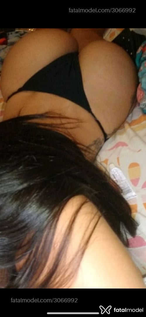 Acompanhante mulher trans morena (o) de olhos pretos - Nicolly Braga