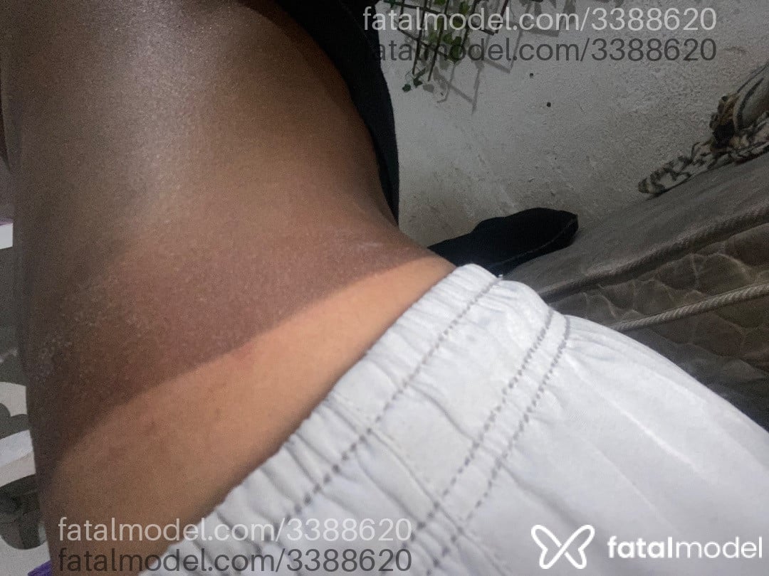 Acompanhante homem com cabelo castanho de olhos azuis - Rubzinhaaa
