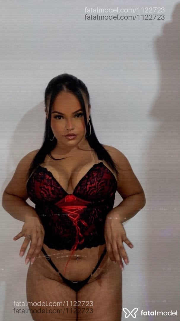 Acompanhante mulher morena (o) de olhos castanhos - Rafaela Caroline
