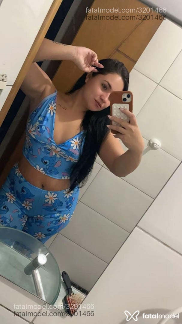 Acompanhante mulher morena (o) de olhos castanhos - Borges