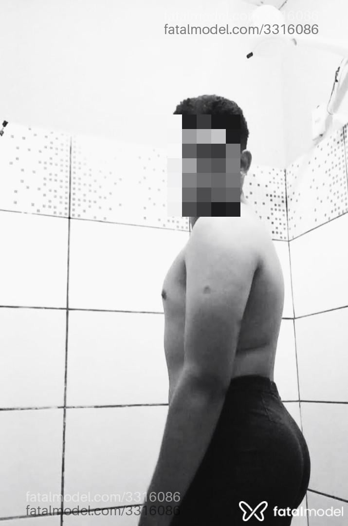 Acompanhante homem morena (o) de olhos pretos - Freitas