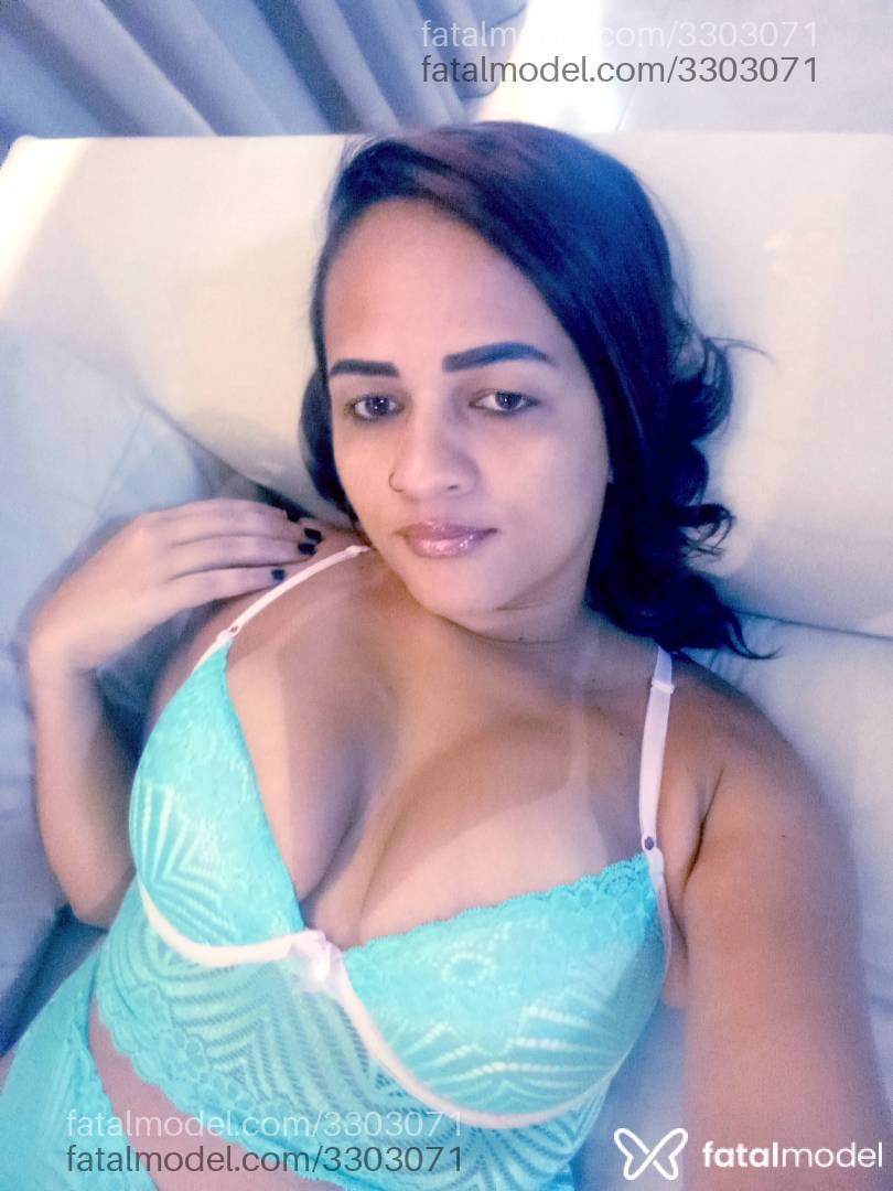 Acompanhante mulher morena (o) de olhos mel - Amanda