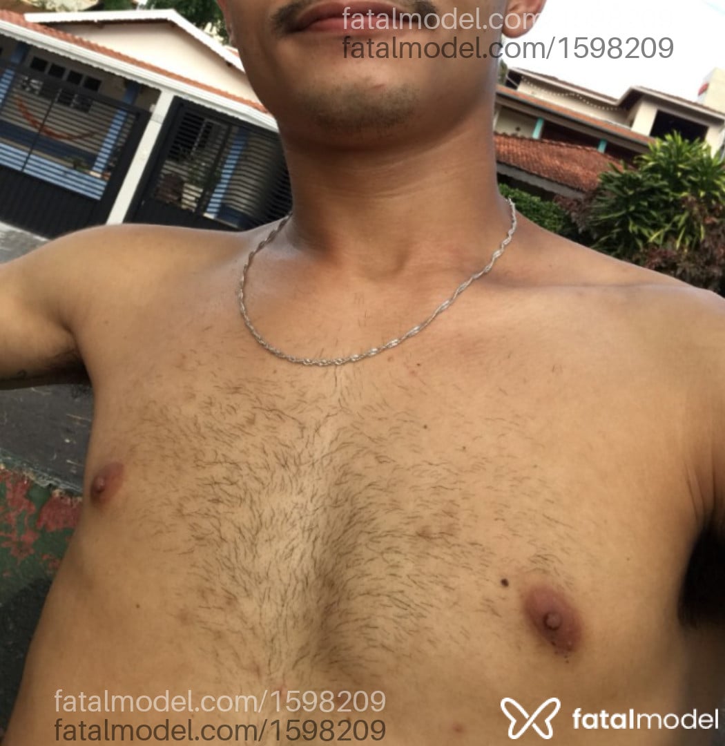 Acompanhante homem morena (o) de olhos castanhos - Gaell