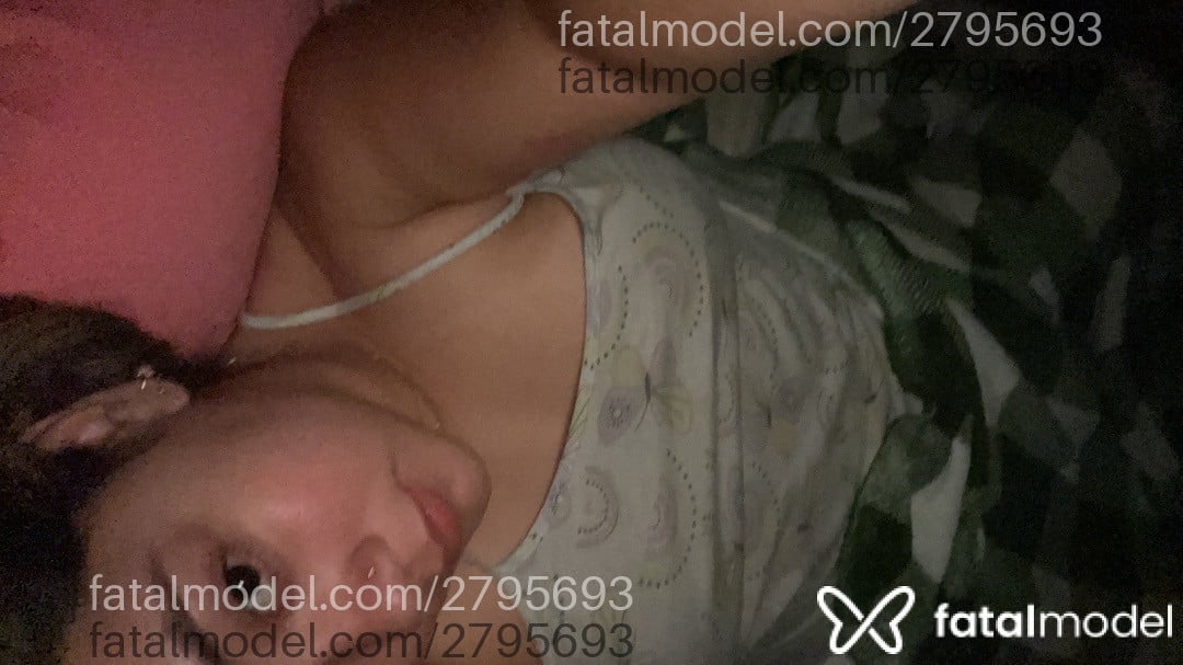 Acompanhante mulher com cabelo castanho de olhos castanhos - Bianca