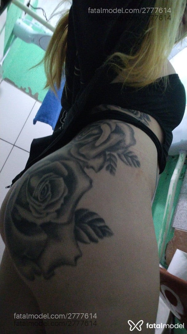 Acompanhante mulher loira (o) de olhos verdes - Luarosa