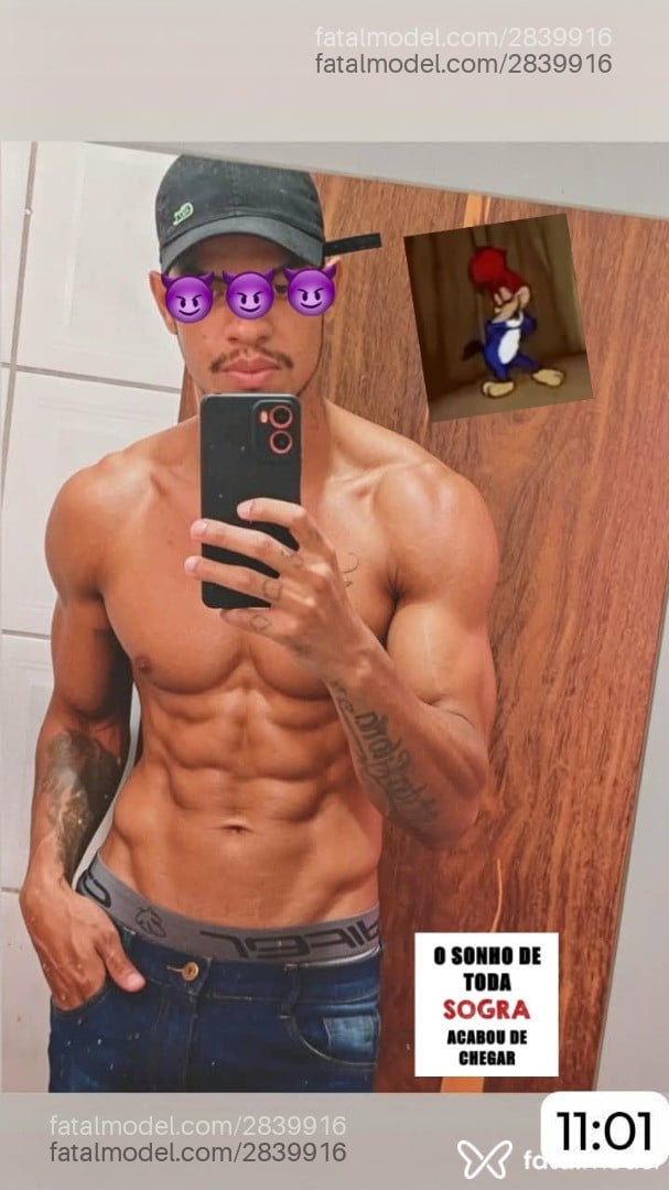 Acompanhante homem morena (o) de olhos castanhos - Dotadocm