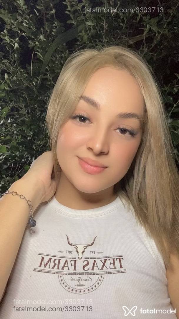 Acompanhante mulher loira (o) de olhos castanhos em Cuiabá - Rubi Vitória