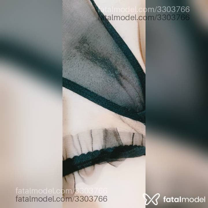 Acompanhante mulher loira (o) de olhos castanhos - Priscilapimenta