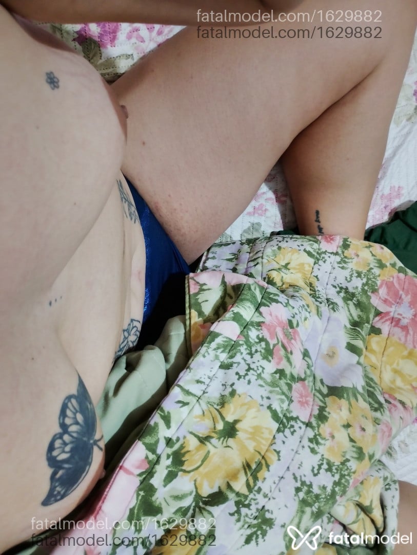 Acompanhante mulher trans morena (o) de olhos castanhos - Larissa Alves