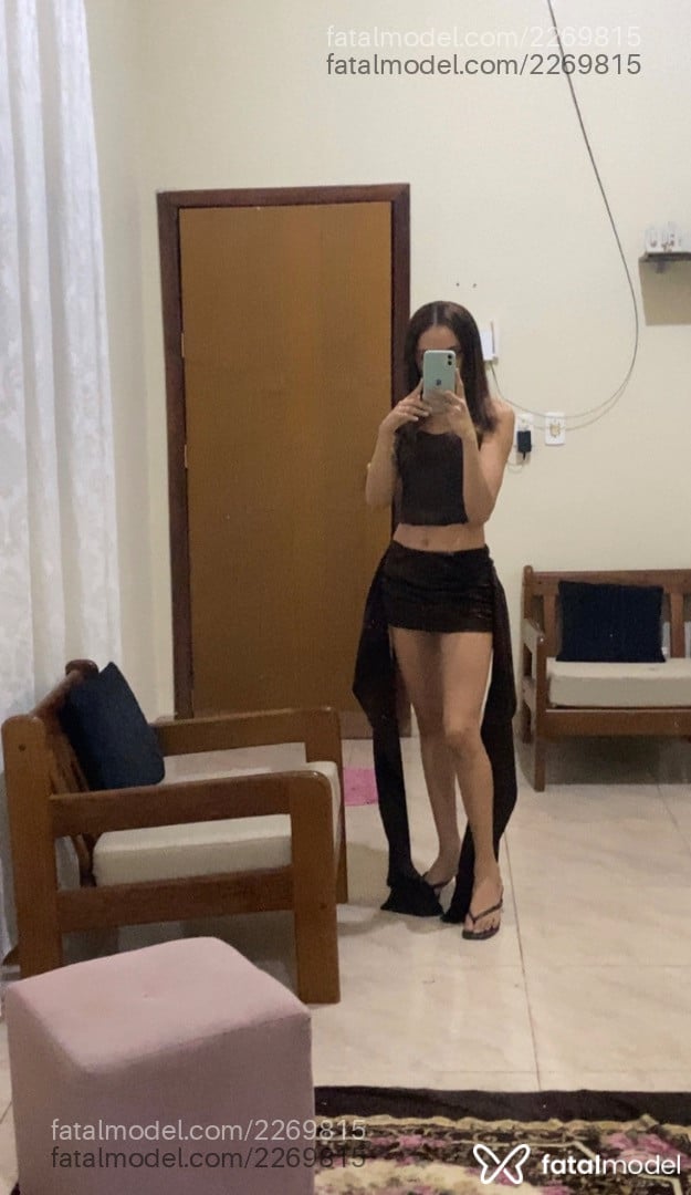Acompanhante mulher com cabelo castanho de olhos castanhos - Ana