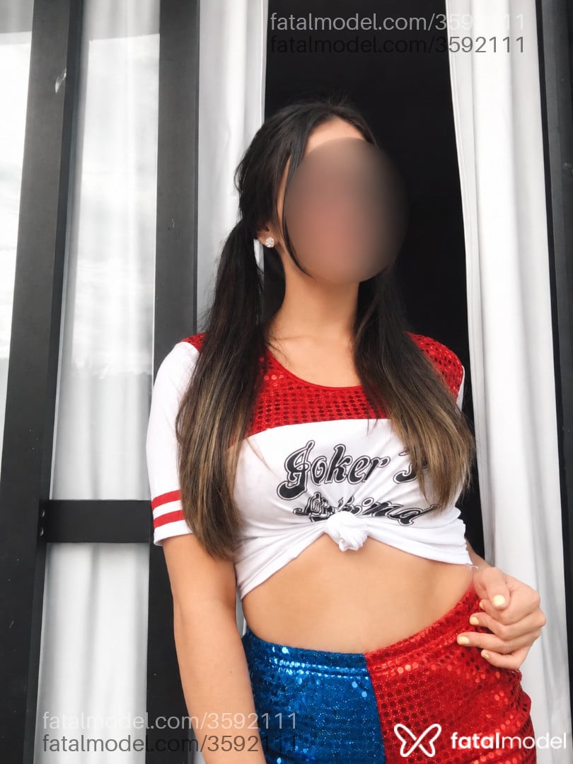 Acompanhante mulher morena (o) de olhos castanhos - Melinda