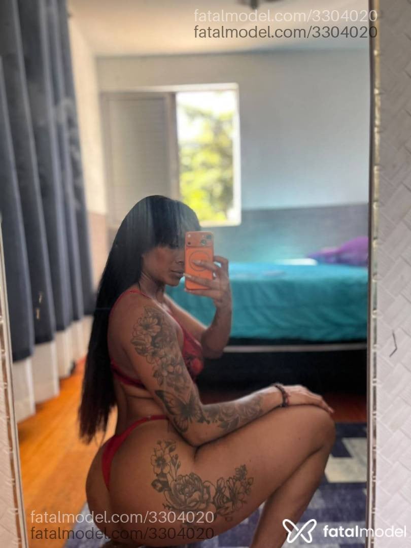 Acompanhante mulher com cabelo castanho de olhos castanhos em Belo Horizonte - Melinna Réis