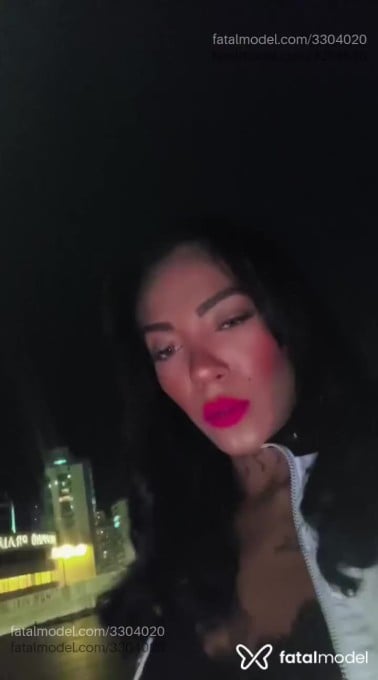 Acompanhante mulher com cabelo castanho de olhos castanhos em Belo Horizonte Acompanhante mulher com cabelo castanho de olhos castanhos em Belo Horizonte - Melinna Réis