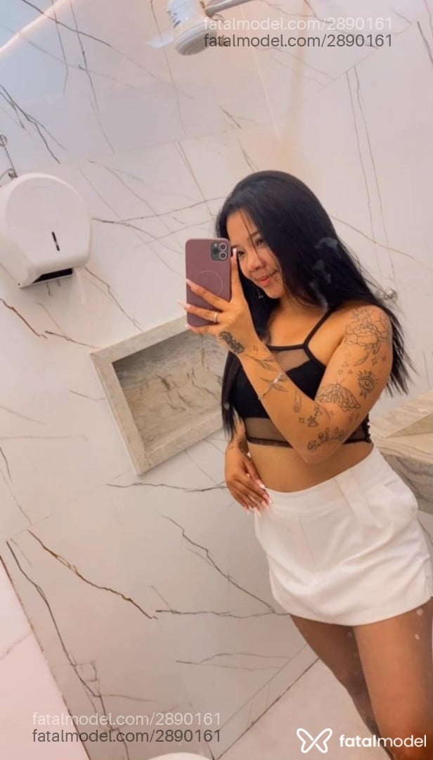 Acompanhante mulher morena (o) de olhos pretos - Fernanda