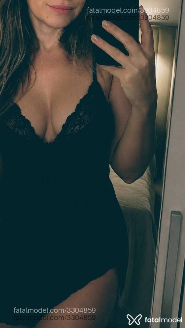 Acompanhante mulher loira (o) de olhos mel - Gabi Ritter