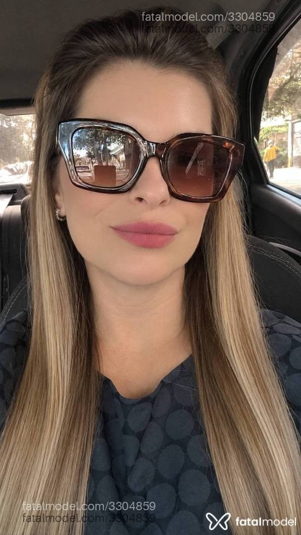 Acompanhante mulher loira (o) de olhos mel - Gabi Ritter
