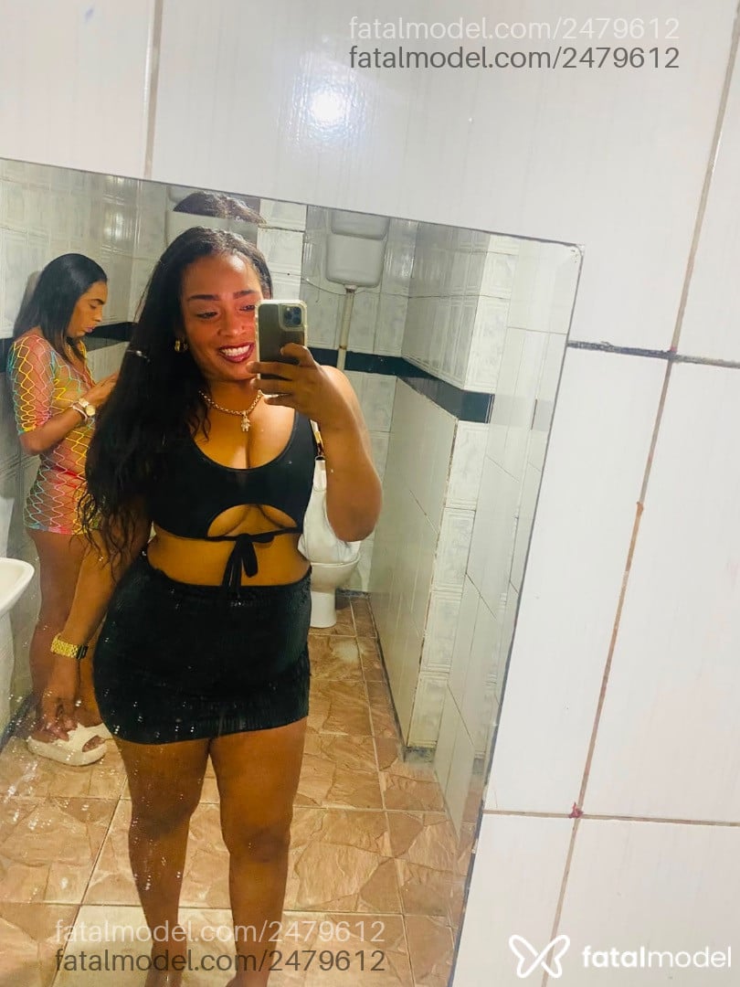 Acompanhante mulher morena (o) de olhos castanhos - Bruna