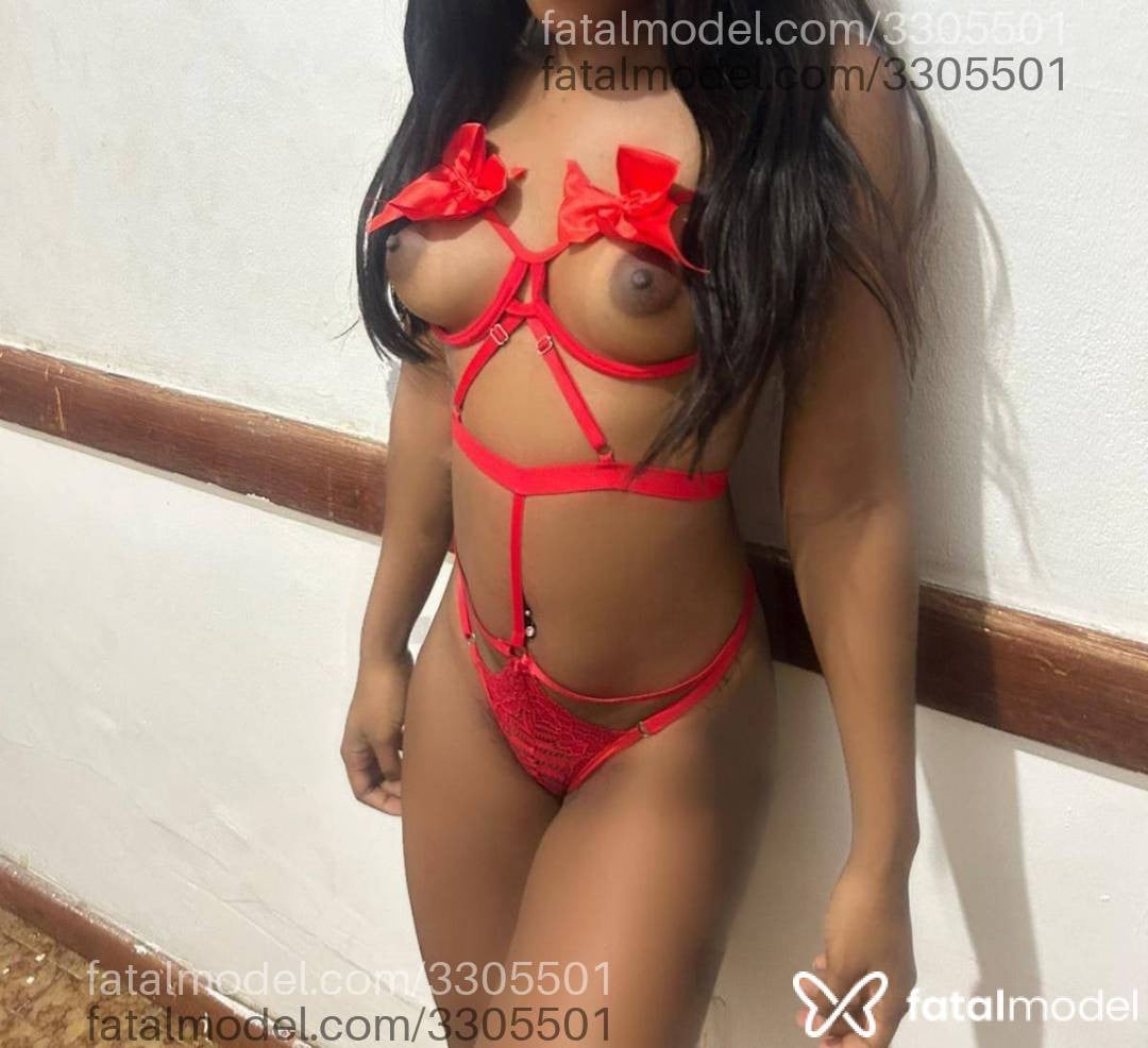 Acompanhante mulher morena (o) de olhos pretos - Emilly Souza