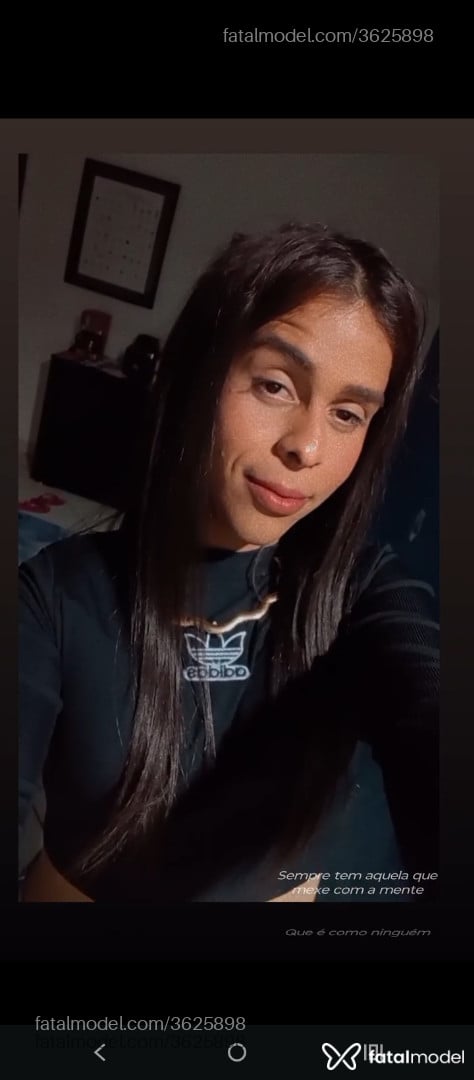 Acompanhante homem trans com cabelo castanho de olhos castanhos - Lucrécia Gabrielly