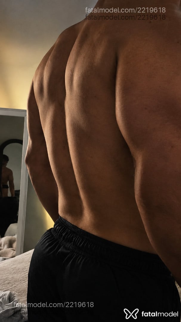 Acompanhante homem morena (o) de olhos pretos - Jhon Desire