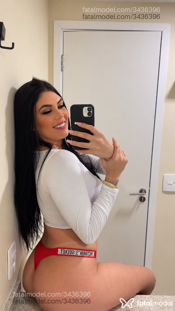 Acompanhante mulher morena (o) de olhos castanhos - Lara Mendes