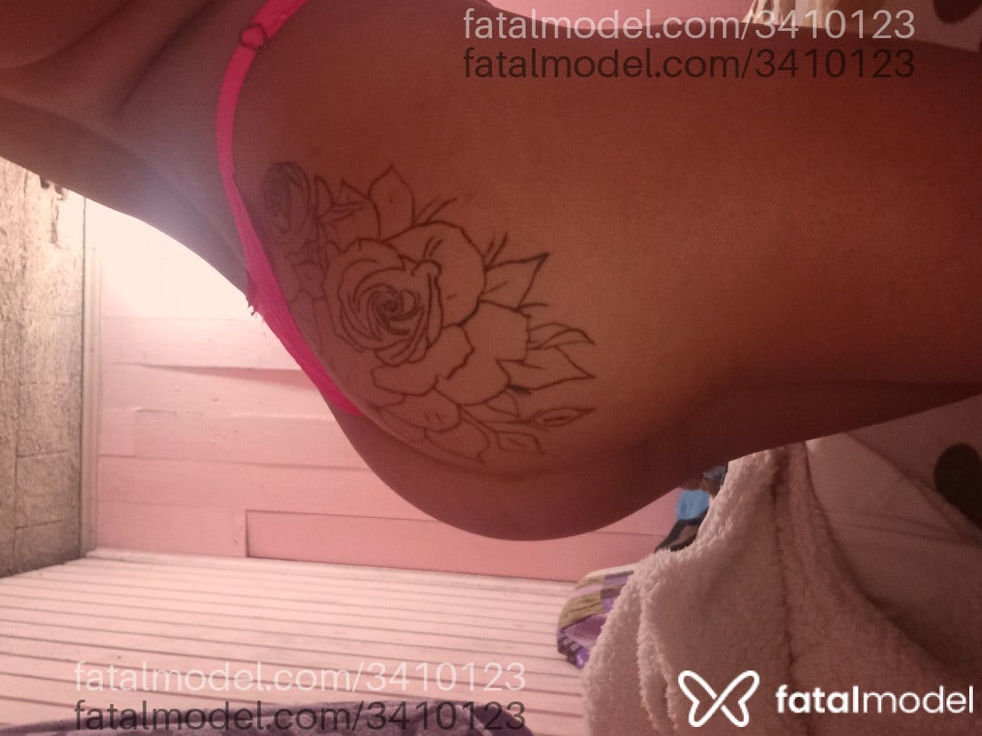 Acompanhante mulher morena (o) de olhos castanhos - Ayla Beatriz