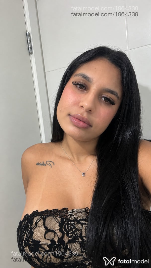 Acompanhante mulher morena (o) de olhos castanhos - Giovanna