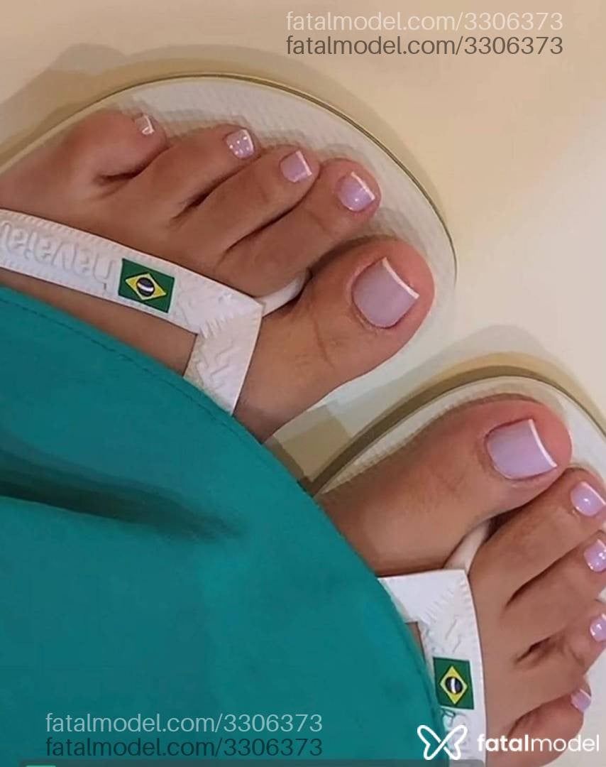 Acompanhante mulher loira (o) de olhos castanhos em Maringá - Vitória Ferrari
